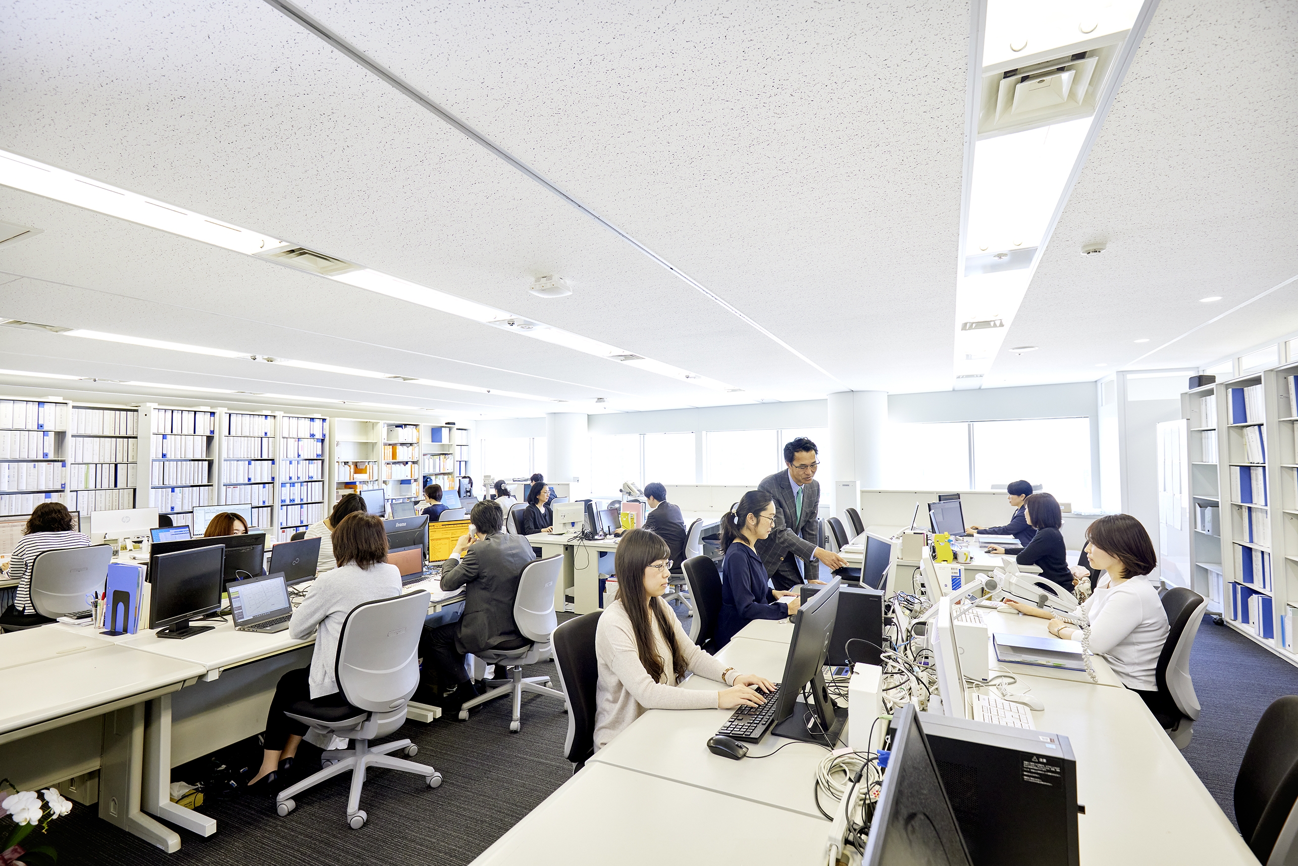 【税務スタッフ】会計事務所経験者歓迎！ 幅広い裁量で働ける！ 企業会計から相続・M＆Aまでさまざまな実務経験が積めるチャンスが満載の税理士法人の画像