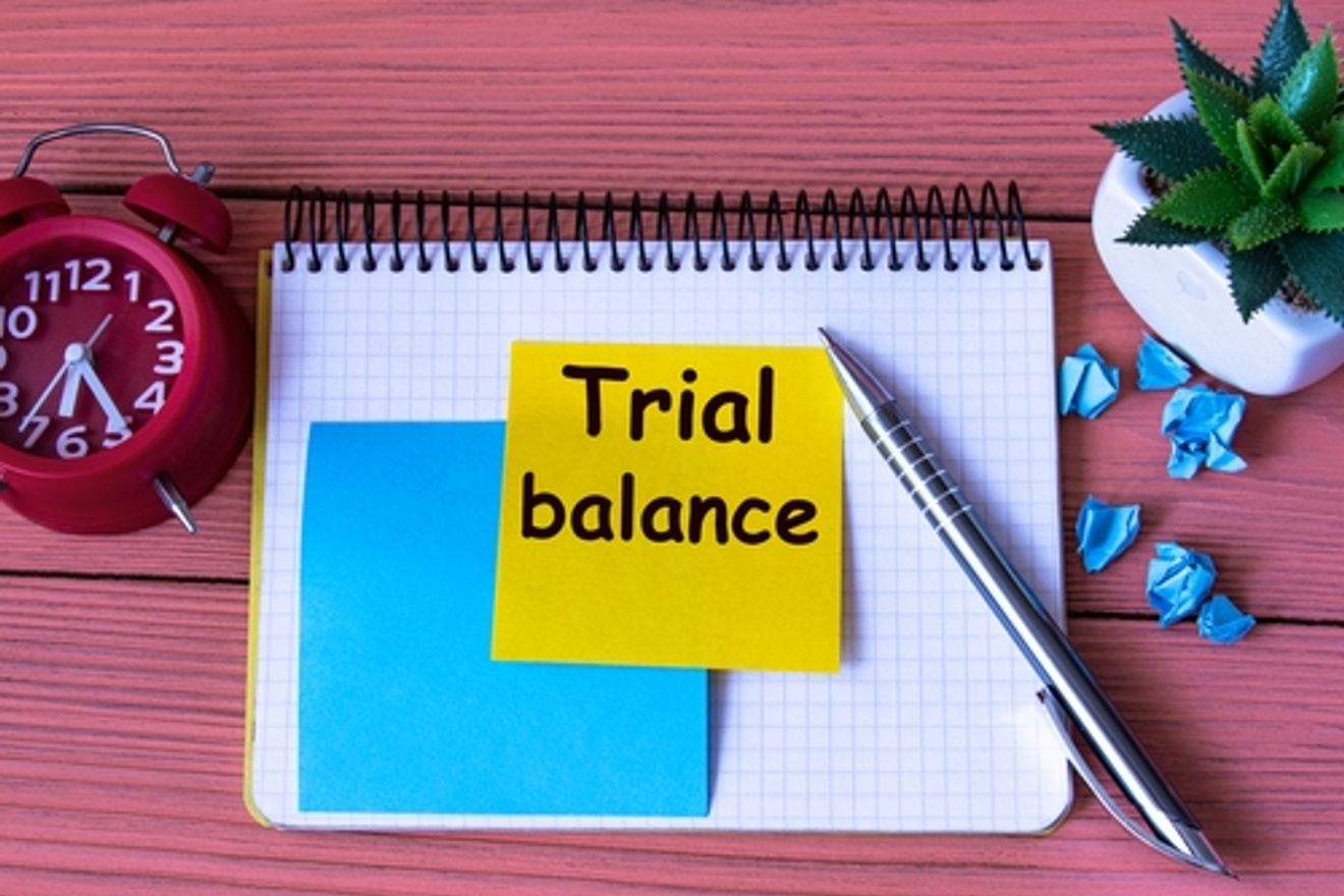 試算表の種類とそれぞれの作り方を具体例と合わせて解説!