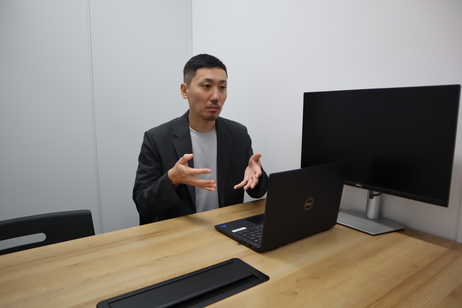 【実働7時間×17時退社】売上1億未満から数千億規模の上場子会社・外資案件まで担当拡大｜少数精鋭5名で裁量大きく働く税務ポジションの画像