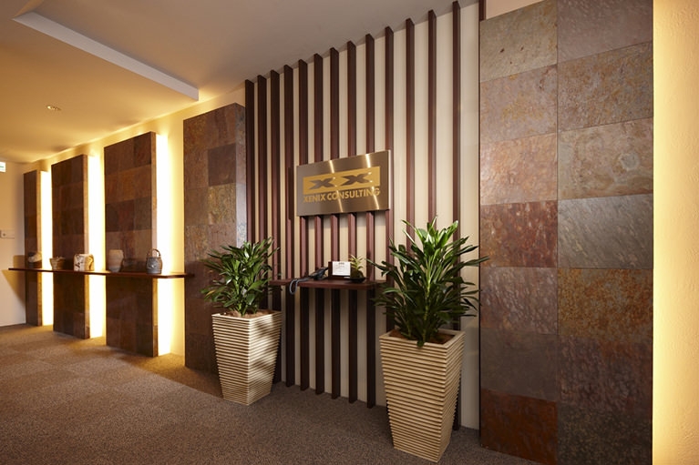 【税務会計】7時間労働／中小から大手まで幅広いクライアントを抱え、相続のご経験も可能／柔軟な働き方に自信をもつ、資格取得を応援／ご家庭との両立歓迎の税理士法人の画像