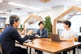 【経理】リモート・フレックス導入！キャリアアップと働き方を両立できる！日本のデジタルマーケティング市場でリーダーシップを発揮し、社会の発展に寄与することをモットーに掲げるIPO準備企業の画像