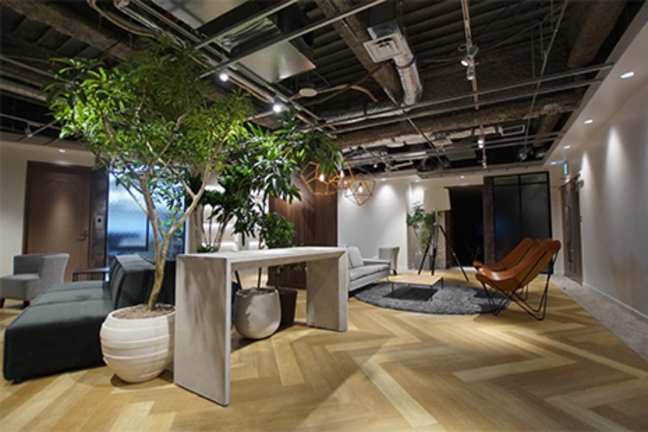 【経営企画】年間休日125日／フレックス制度あり／経産省・東証「DX銘柄2021」グランプリ受賞！SONYグループ発の「AIコンサルティング」で6年連続増収増益！売上高242億円のプライム上場企業の画像