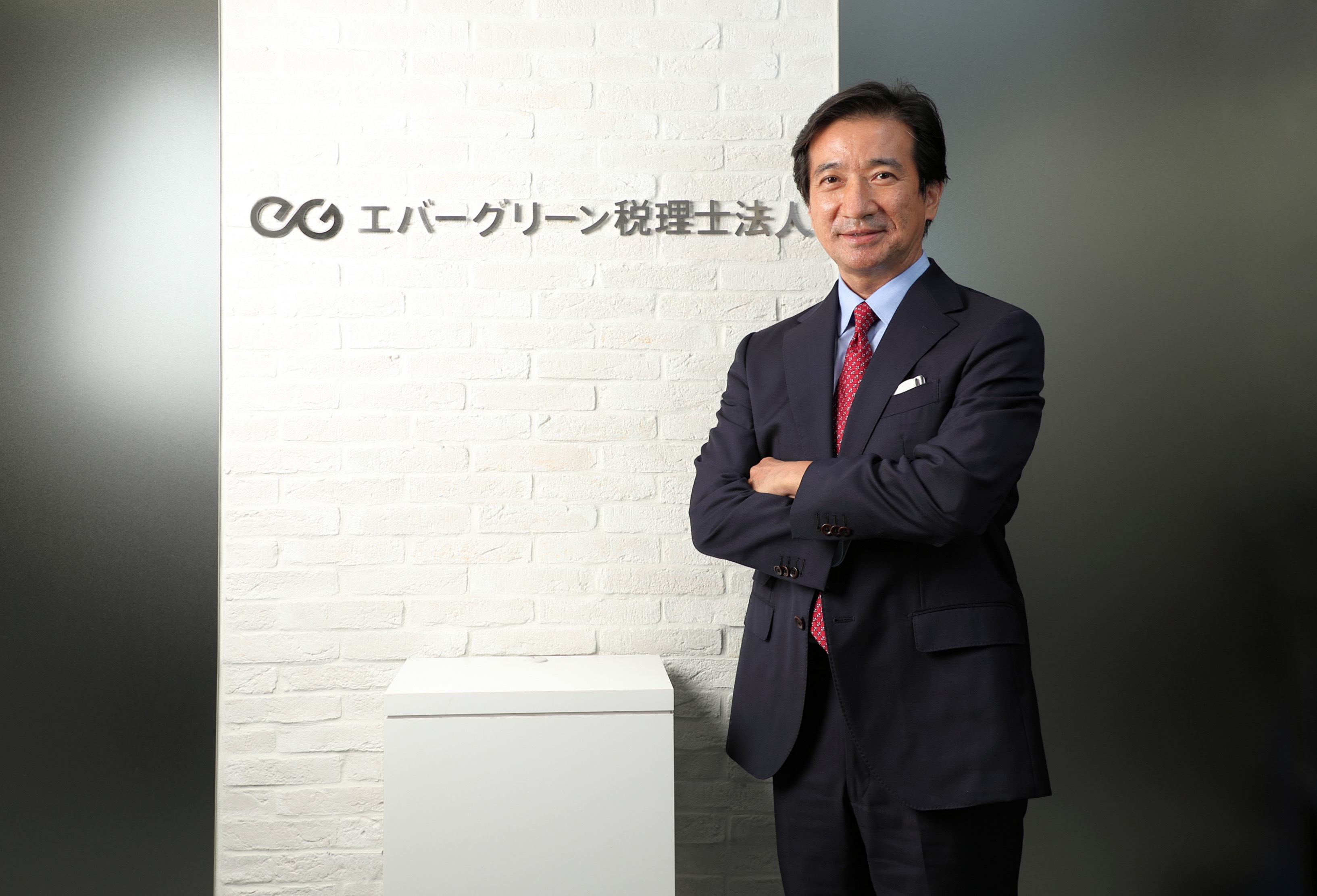 【税理士】7時間勤務！働くママ活躍中！時短勤務も相談可能！幅広い業務を担当しスキルUP、キャリアUP！家賃手当などの福利厚生が充実した、総合力×専門力が強みの税理士法人の画像