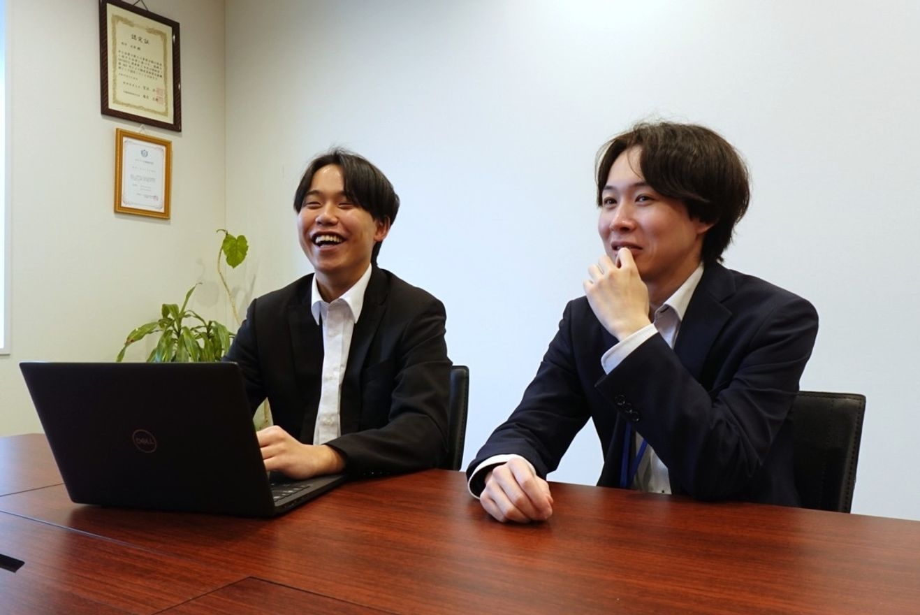 通常期残業10h未満・時差出...の画像