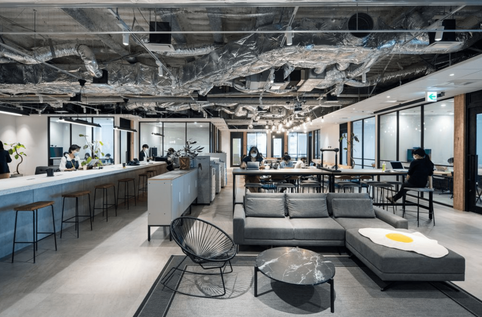 【財務経理】フレックス制度有り！レストラン『bills』の運営からPR・プロモーション事業等、複数事業を展開するプライム上場企業の画像