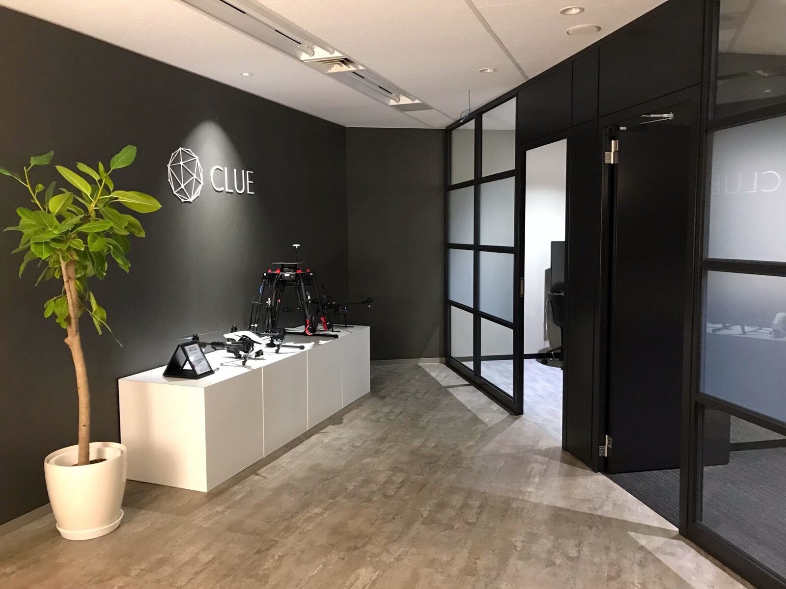 【経理】ドローン業界唯一のSaaSモデルにてビジネスを展開！建設業界などのドローンを用いた空からの点検サービスやドローン利用時の法令管理など幅広くサービスを提供！資金調達額20億円以上を誇るIPO準備中企業の画像