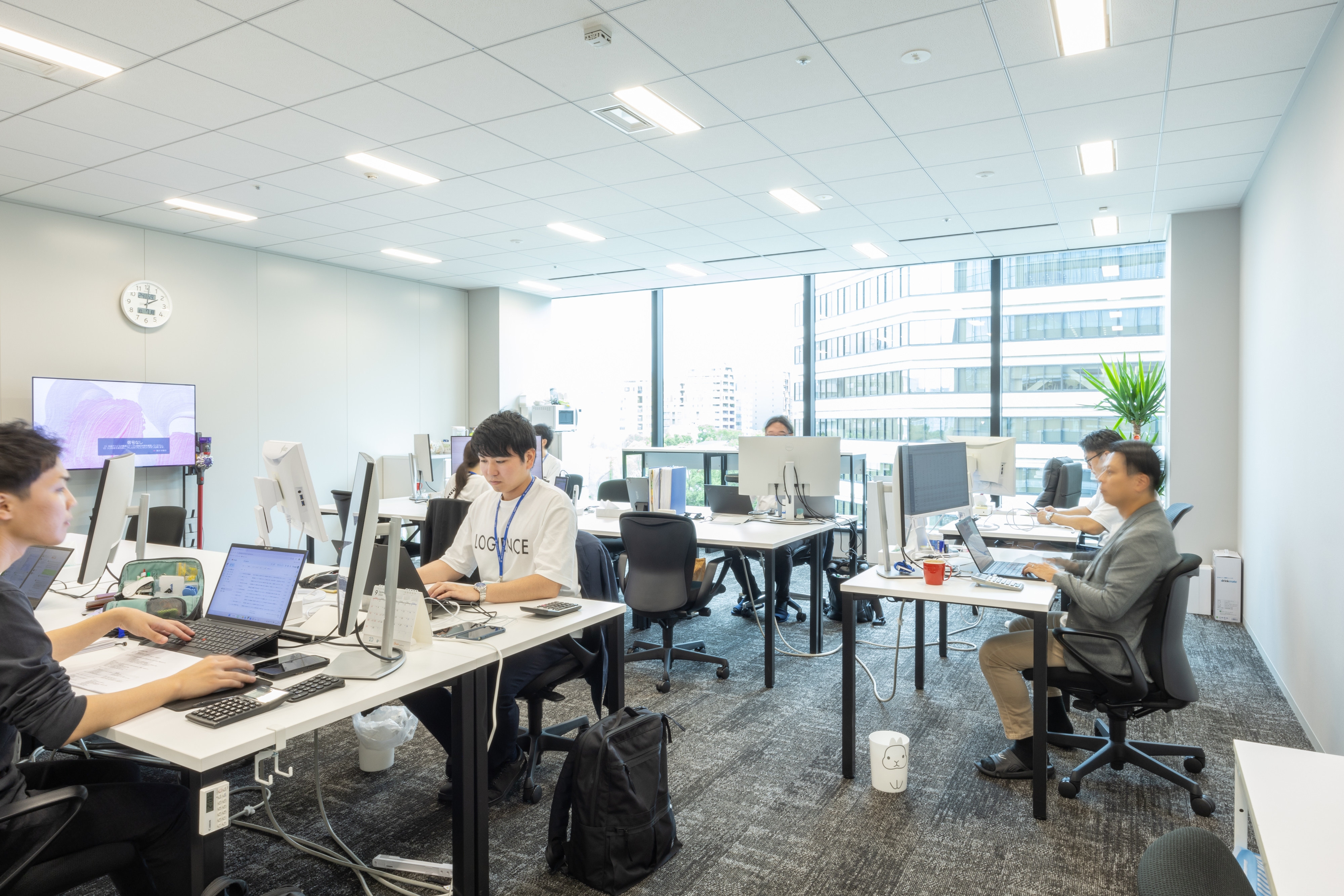 【税務スタッフ】税理士試験を目指している方歓迎！事業規模拡大中の風通しの良い社風／自己研鑽を絶やさない優秀なスタッフが、最高水準のサービス提供を続ける税理士法人の画像