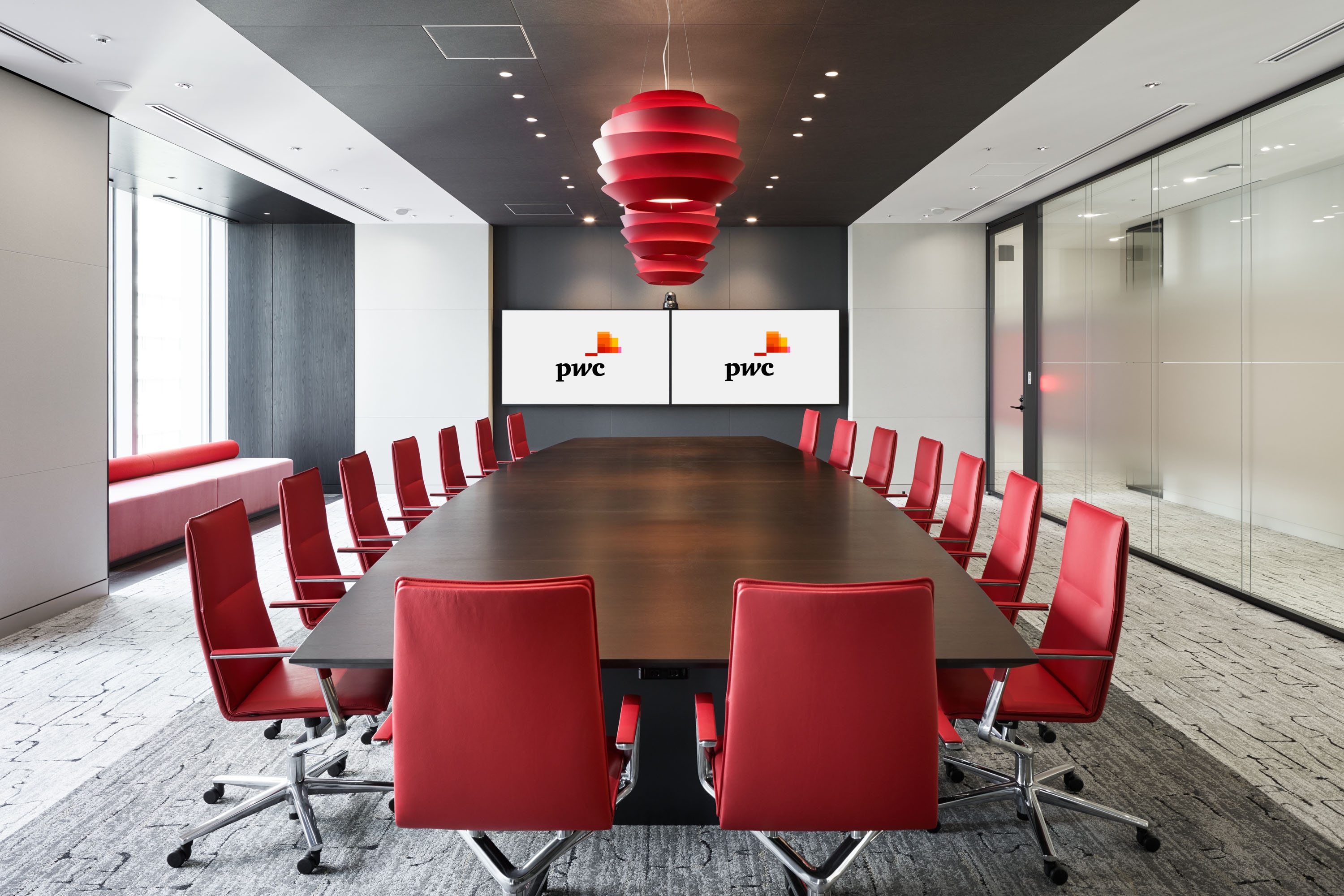 【オープンポジション】M&A・財務アドバイザリーなど多数の職種で募集中！金融機関や監査法人出身の方大歓迎！グローバル展開をしている大手総合系コンサルティングファームの画像