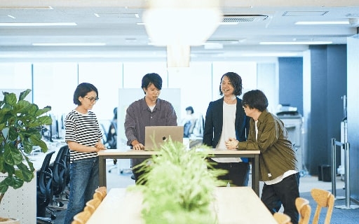 【監査】監査役会事務局員募集！経験を積むことができる！AIサービスの自社開発・コンサルティングサービスを手がけるIPO準備中企業の画像