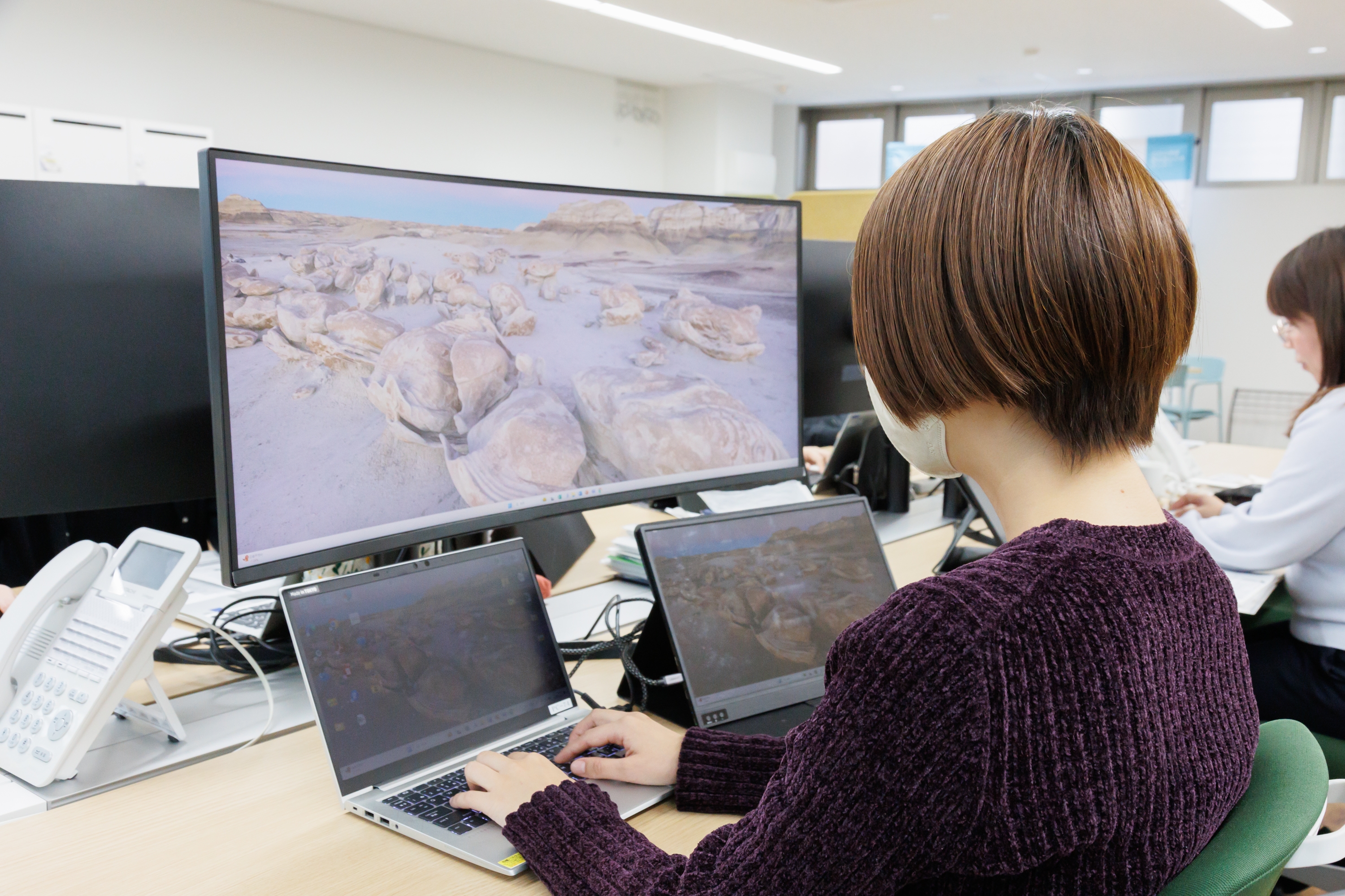 【業務プロセスコンサルタント】週1～2日在宅OK！労務のシステム設計のコンサルや労務相談対応などにチャレンジできる！「オンラインファースト」を掲げフルリモートで完結を目指す社労士事務所の画像