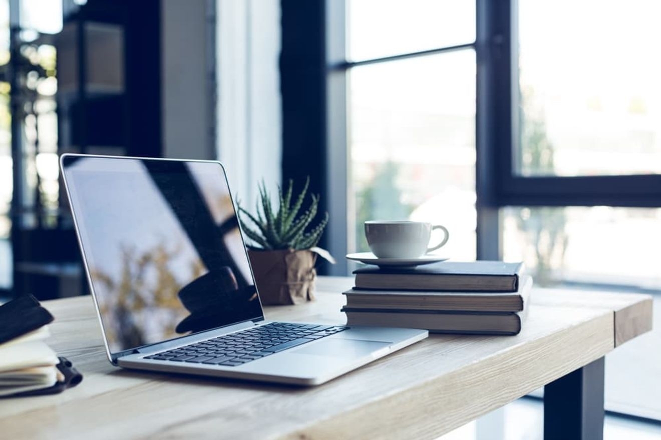 備品は資産?それとも費用で計上すべき?資産計上と減価償却で考えたいこと