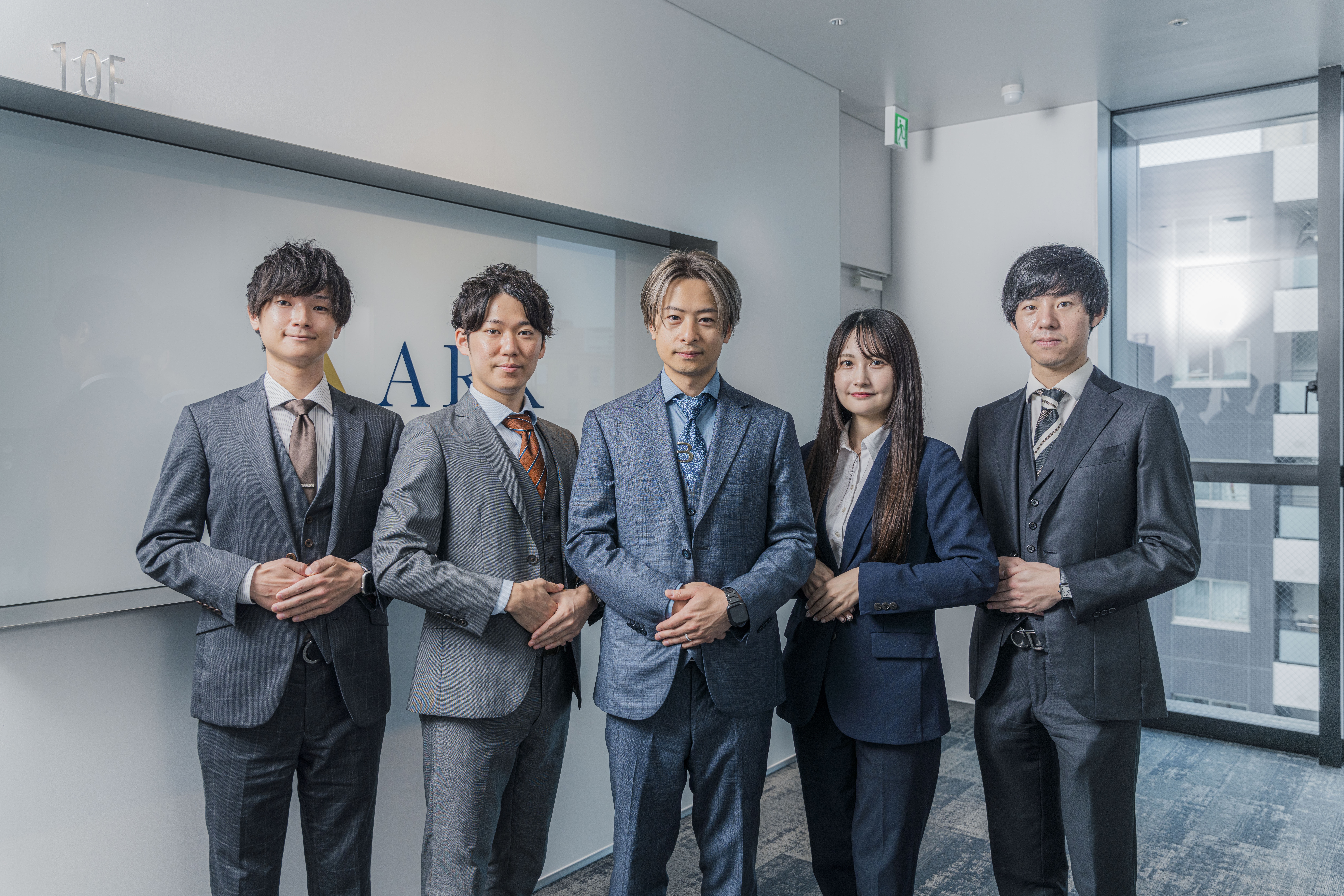 【税務会計スタッフ】一緒に事務所をつくっていく仲間を募集！リモートや多種多様な福利厚生充実◎平均年齢31歳と新進気鋭で事業規模拡大中の税理士法人の画像