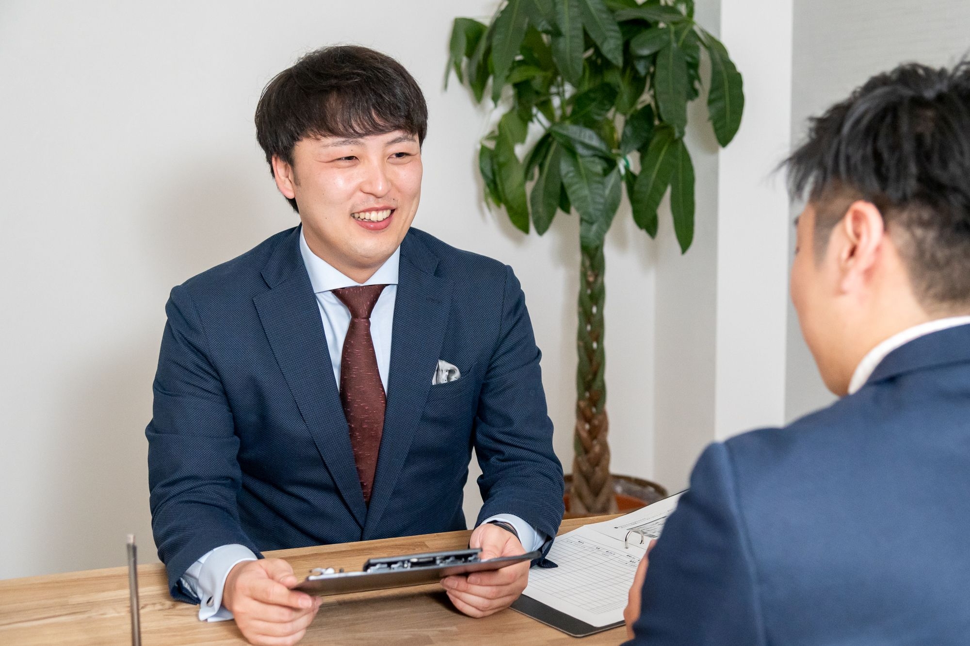 【巡回なし×創業支援】30代活躍の若い組織｜来所・オンライン中心で、創業支援から伴走｜経理体制の構築から事業拡大まで支える税務スタッフの画像