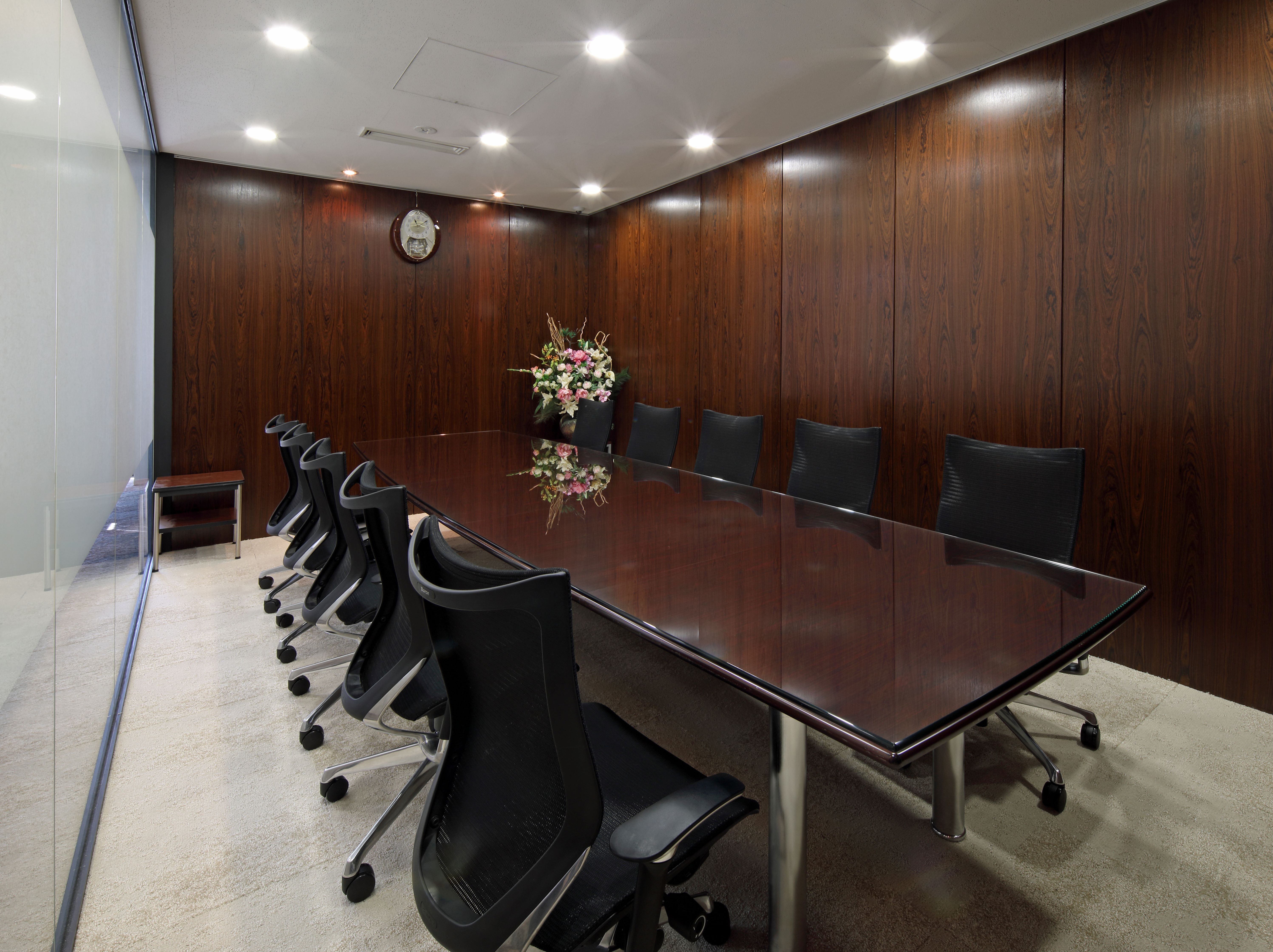 【税務会計スタッフ】大型相続・資産税に特化！特定富裕層の税務で唯一無二の経験を積める税理士事務所の画像