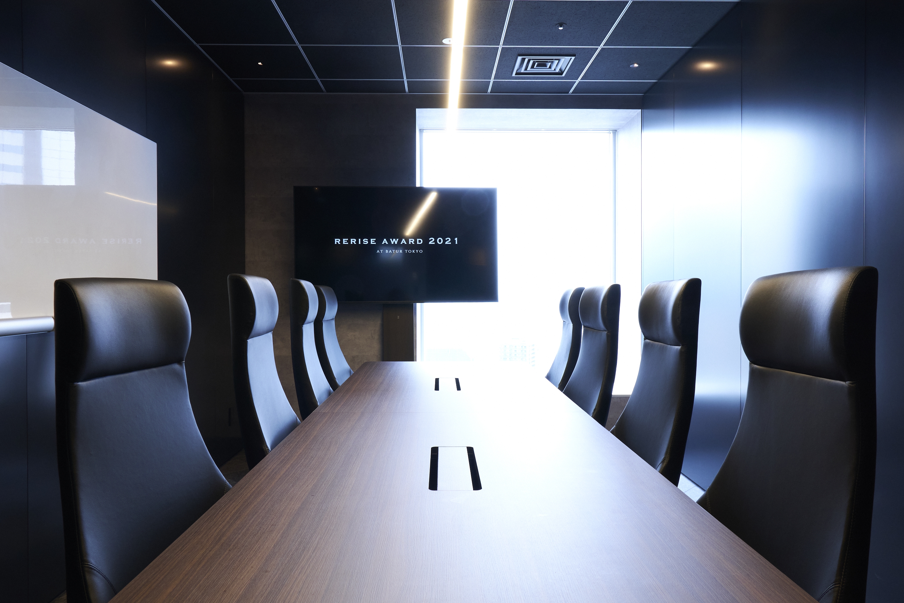 【経理】経理立ち上げメンバーポジション！年間休日130日&フルフレックスタイム！2022年ベストベンチャー100にも選出された、年間売り上げ33億円を誇る不動産企業の画像