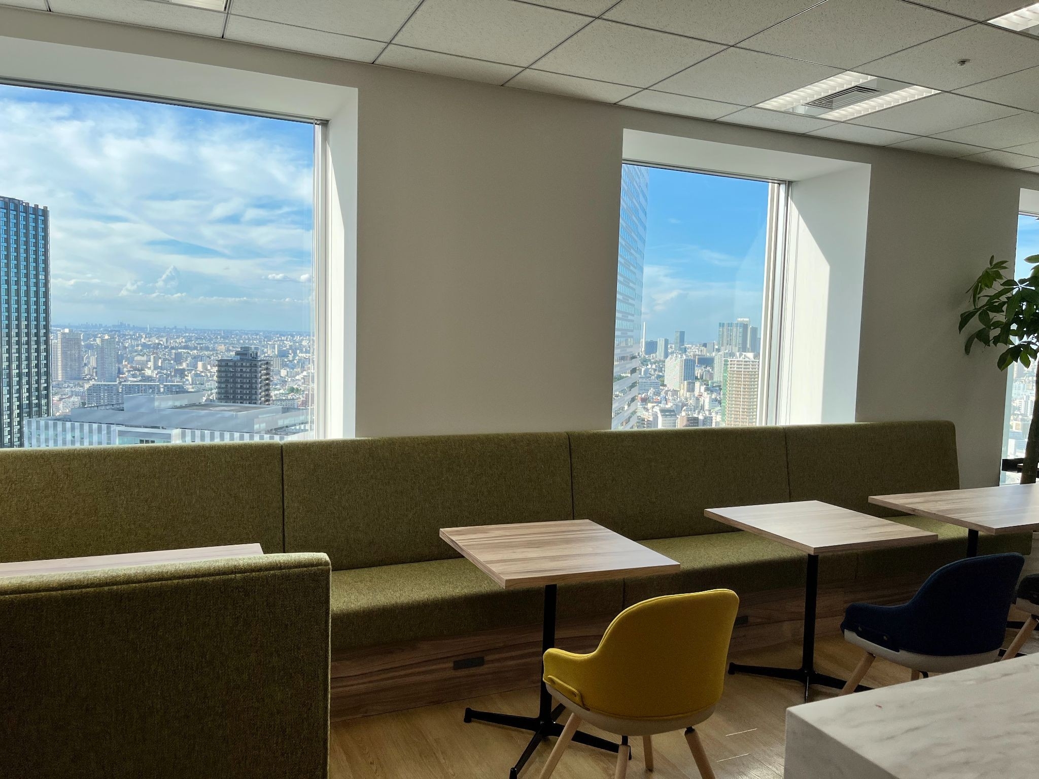 人事労務マネージャー｜給与計算・社保手続き＋メンバーマネジメント｜残業月10h程度の画像