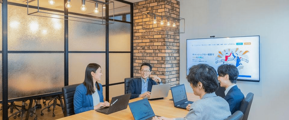 【税理士募集！年収UP×働き方改善◎】最先端の会計事務所でコンサルティング業務に専念しませんか？通常期残業ほぼなく、リモートワークも可能な税理士法人の画像