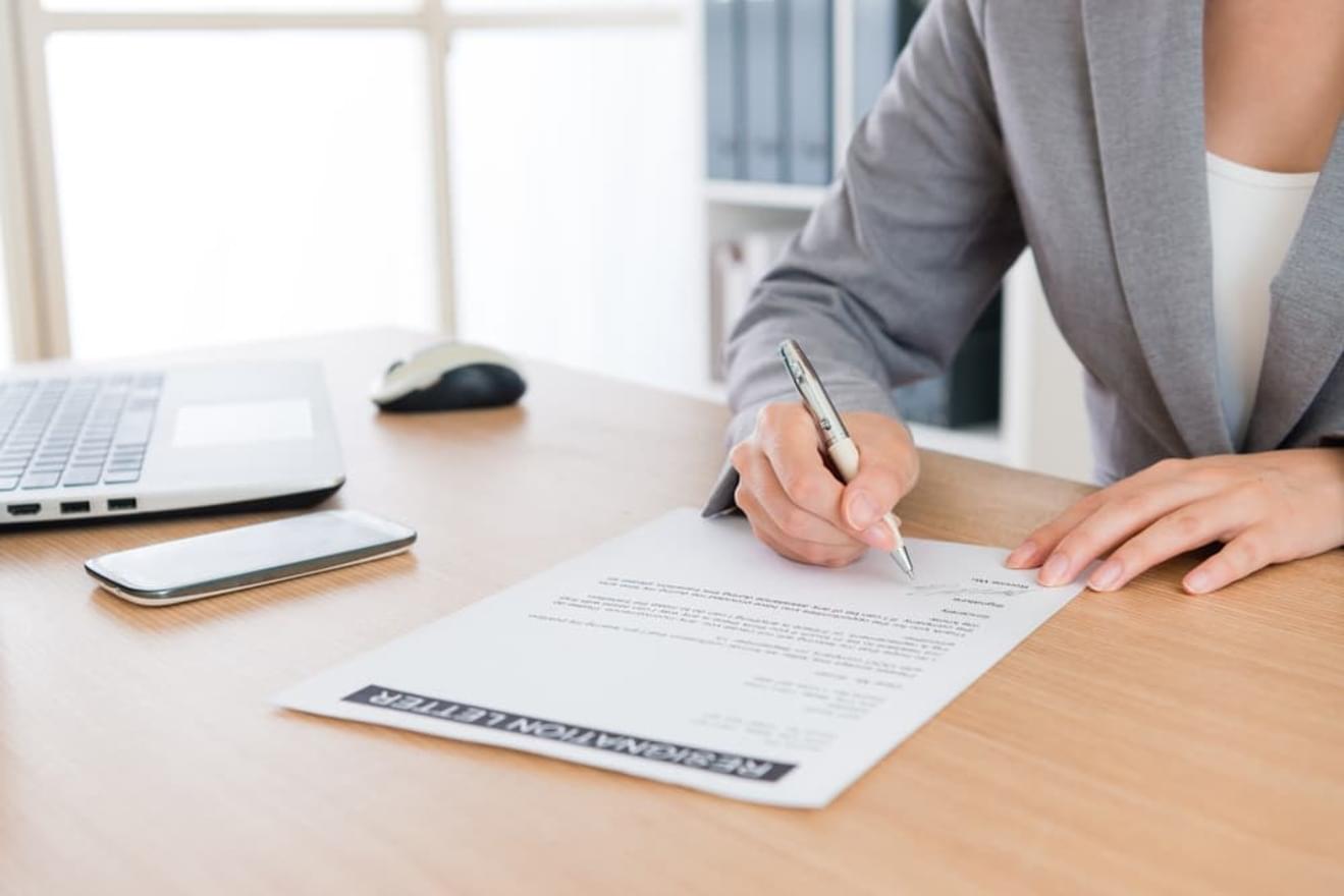 在籍型出向が「労働者供給事業の禁止」にあたる場合とは