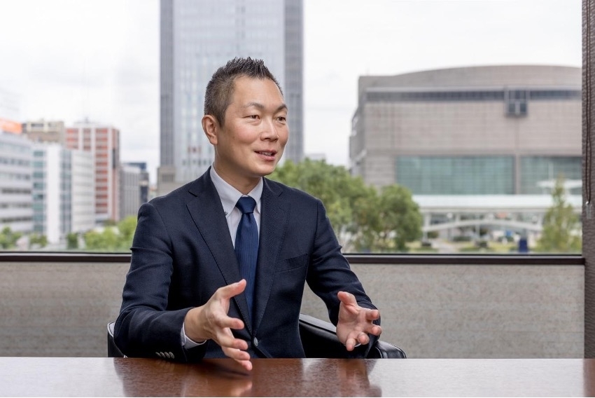 【フレックス／実質年休120日超】50名体制・チーム制で無理なく経営支援に携わる｜安定基盤で長く働ける税務会計スタッフの画像