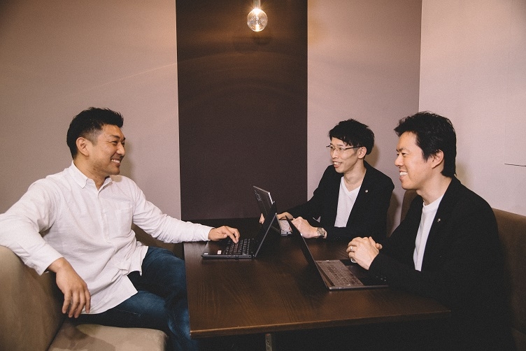 【経営企画】マネージャー候補！がんばるママやパパを支える家事代行業を中心にキッズ＆ベビーシッターや法人向け福利厚生サービスなどを展開しているベンチャー企業の画像