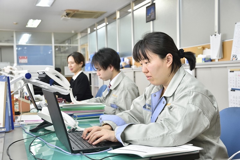 【経理担当】軽自動車市場で国内シェアNo.1！創業75年を超え、売上高は88億円！世界12拠点展開の技術力で世界のクルマを支える大手自動車メーカーTier1企業の画像