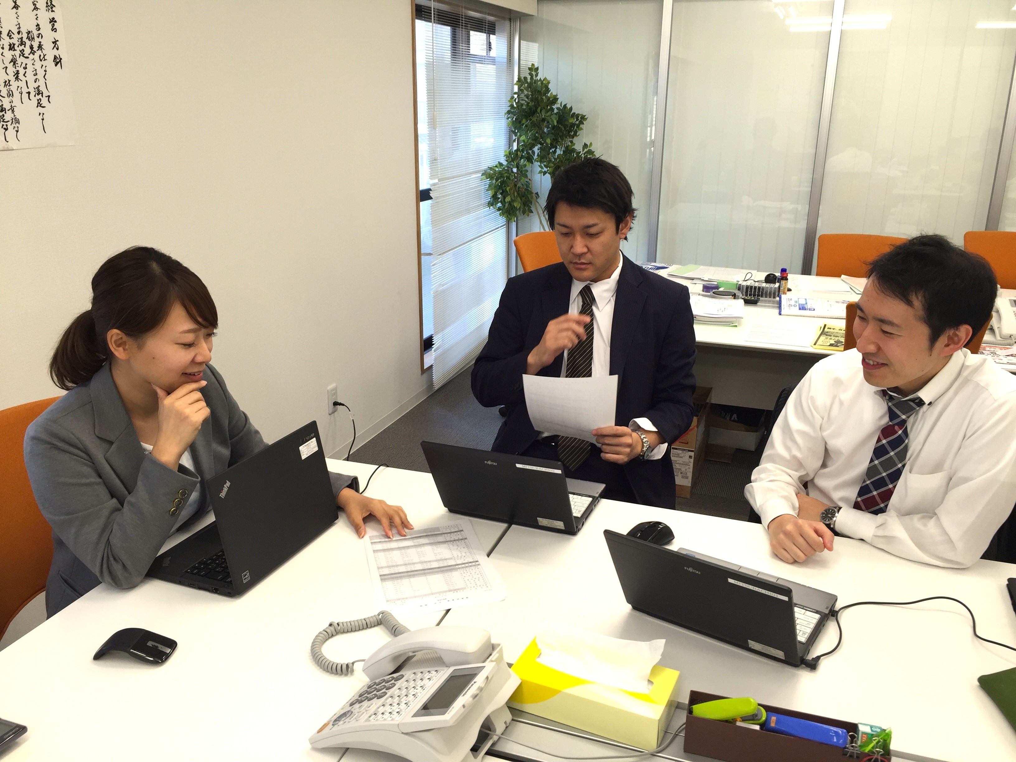 【20代歓迎】全国9拠点×顧問先1,200社の現場で成長！年間休日126日＋試験休暇5日で資格取得を実現の画像