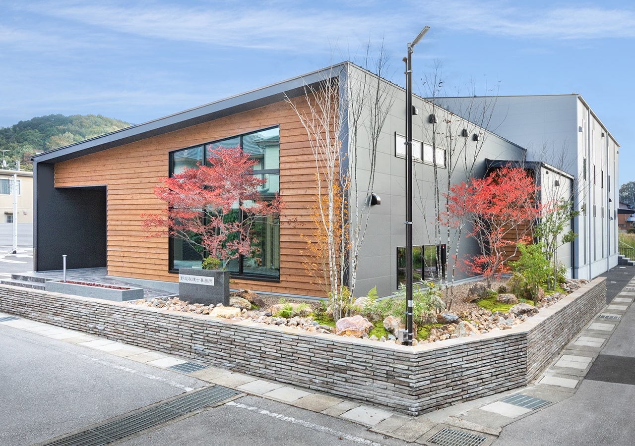 【会計スタッフ】実務経験者募集！各スタッフに合わせた勤務体制が整っている地元に根差した税理士事務所の画像