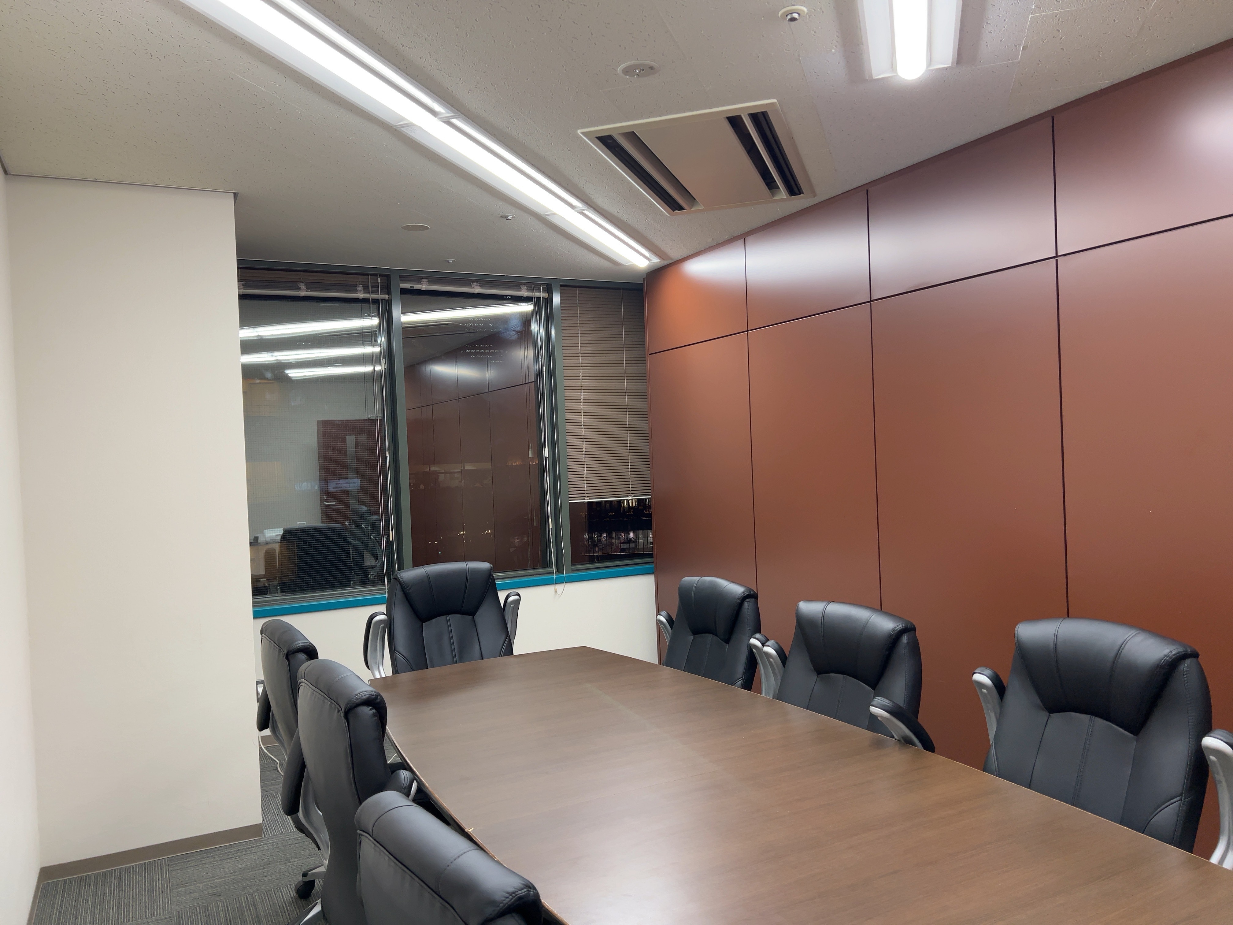 【経理リーダー候補】残業20時間程度！メイン事業の〈社長メシ〉は企業1000社以上・求職者数は5万人以上利用！人材新規事業など新しい事業も続々と立ち上げているIPO準備中企業の画像