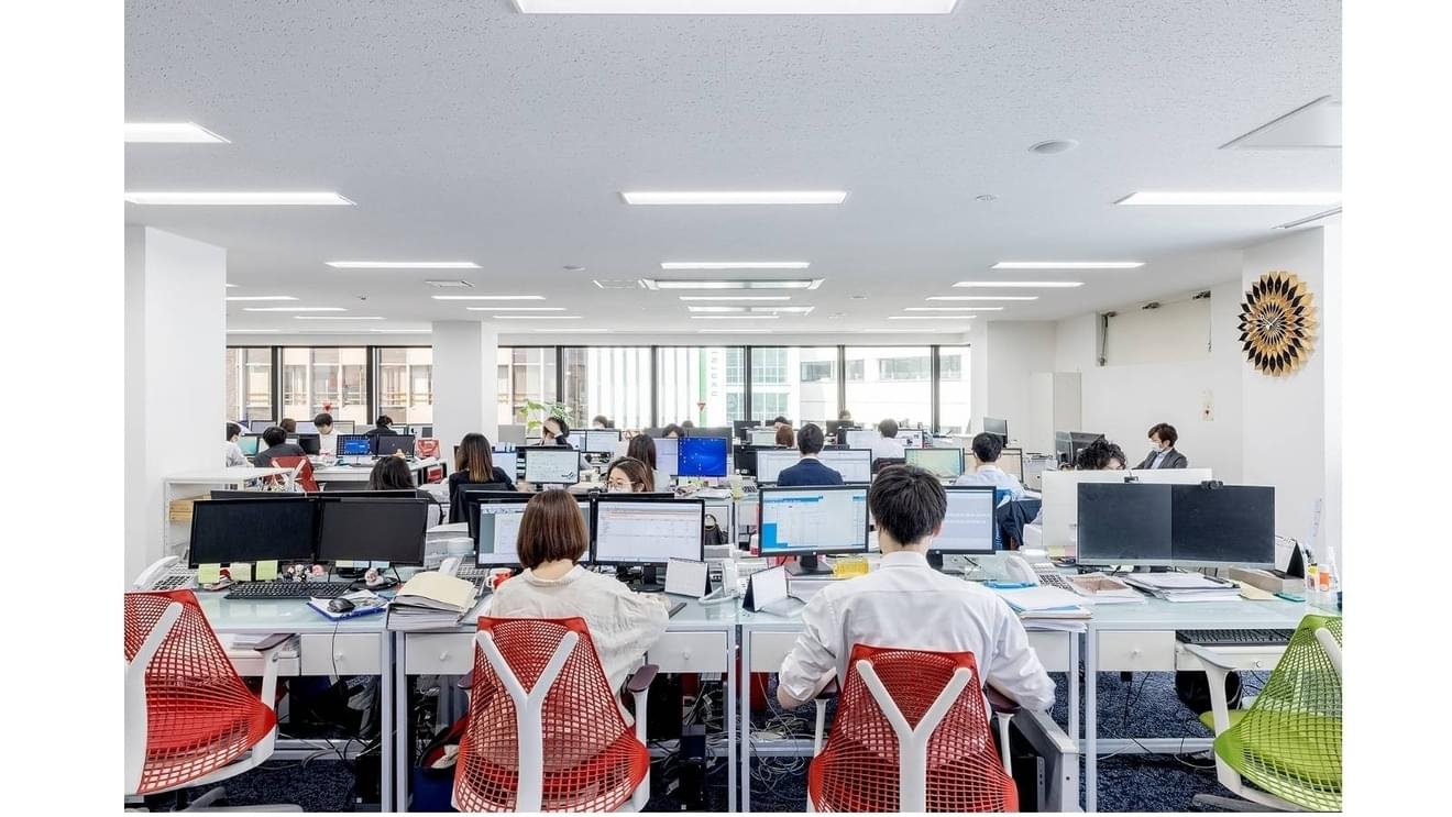 【税理士】有休取得率8割以上！幅広い年齢層が活躍できる環境！それぞれにあった働き方を実現できるスタートアップ系企業に強い税理士法人の画像