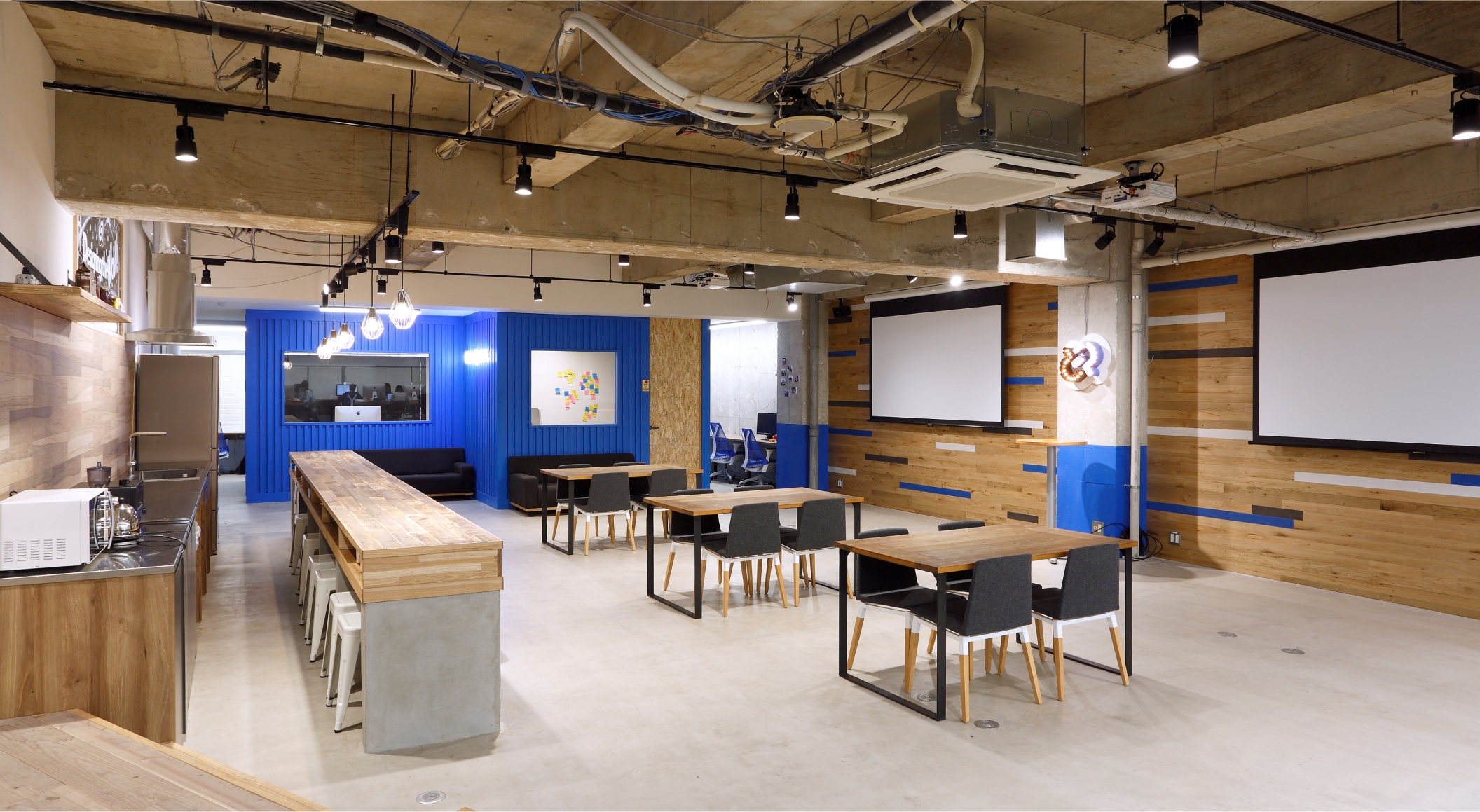 【法務】マネージャー候補！フルフレックス制・リモートワーク可能！企業のデザイン戦略立案、デザイン組織構築支援！事業の増加や海外子会社の拡大している上場企業の画像