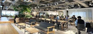 【経理】経理アシスタントマネージャー募集！プライム上場で経理や税務など幅広い経験が積める！グループで30を超えるブランドを展開しながら、M＆Aなども行い成長している上場アパレル企業の画像