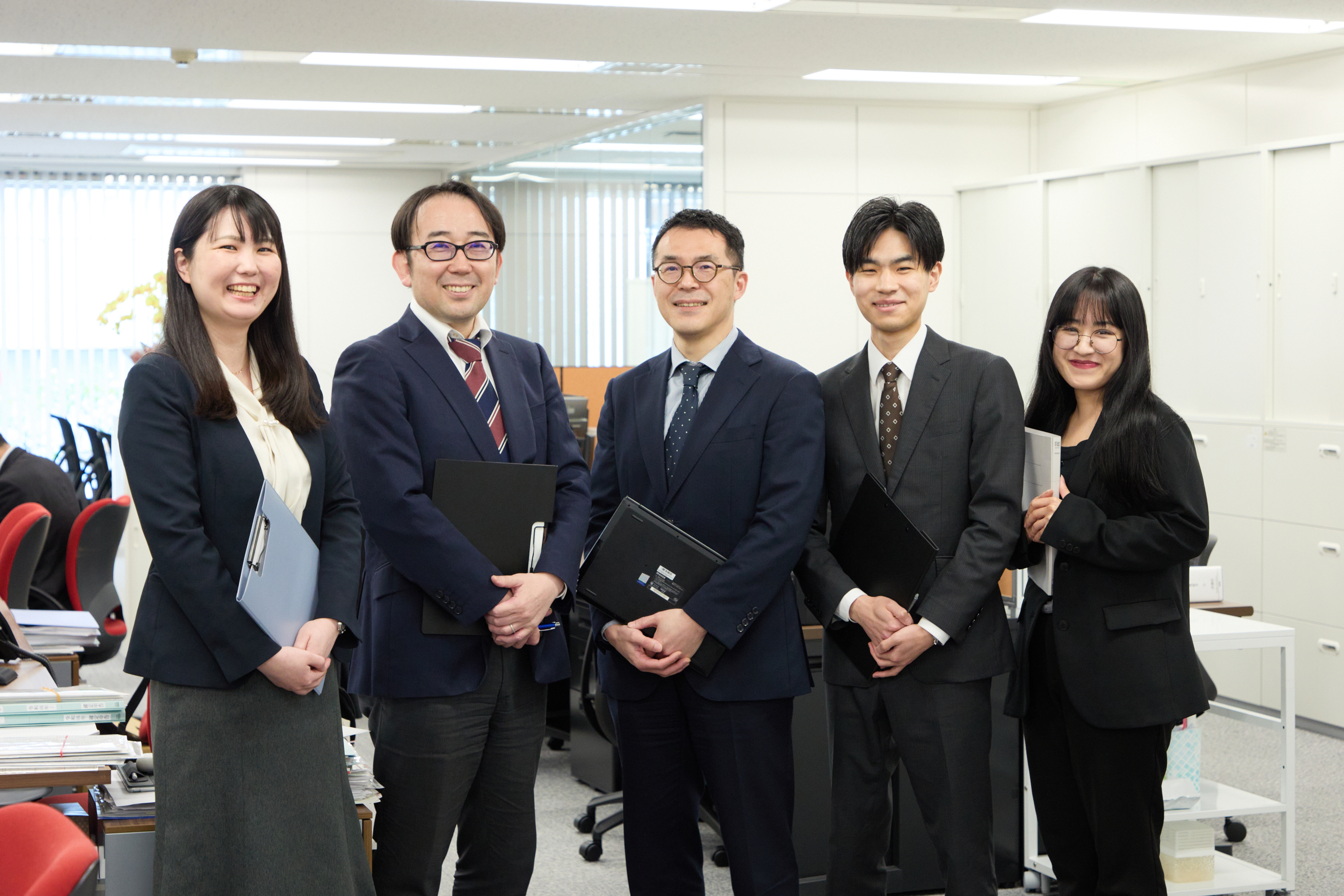 資産税コンサルタント｜チーム制で資産税スキルを磨く｜腰を据えて難易度の高い事業承継に挑戦できる税理士法人の画像