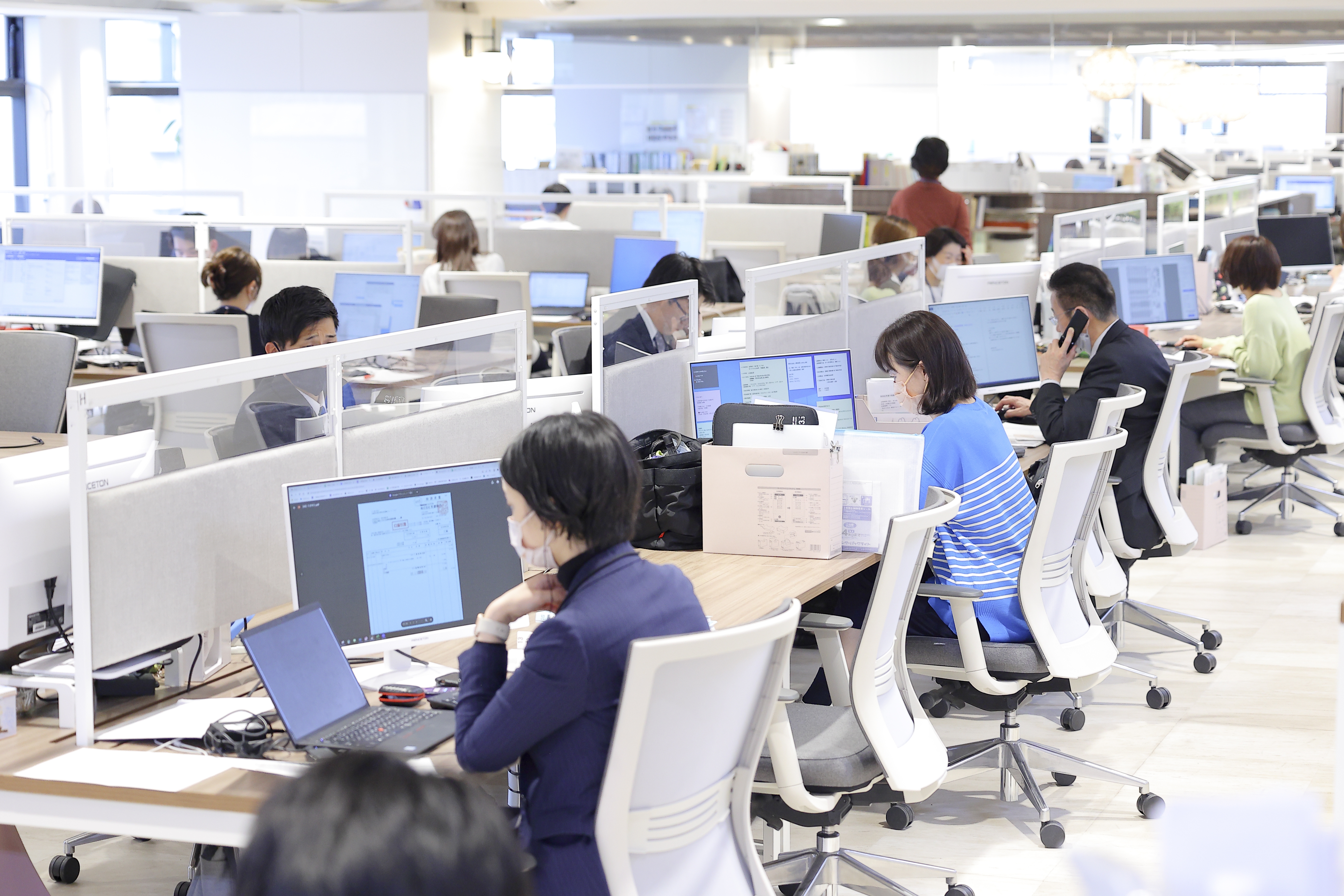 【働き方◎】内勤業務専任／リモート可能／チームでのフォロー体制あり／医療分野に強みを持つ準大手の税理士法人の画像