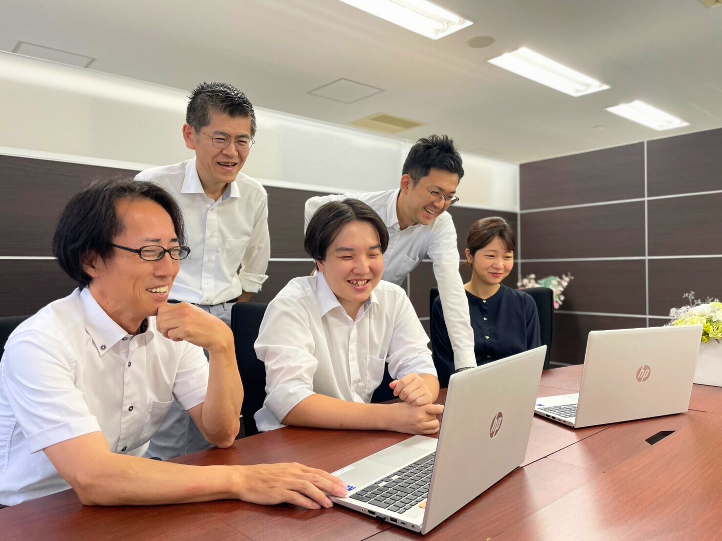 【銀座｜未経験歓迎】充実の研修制度で安心スタート｜みなし残業なし×東銀座駅徒歩5分｜11拠点・140名超の安定基盤の画像