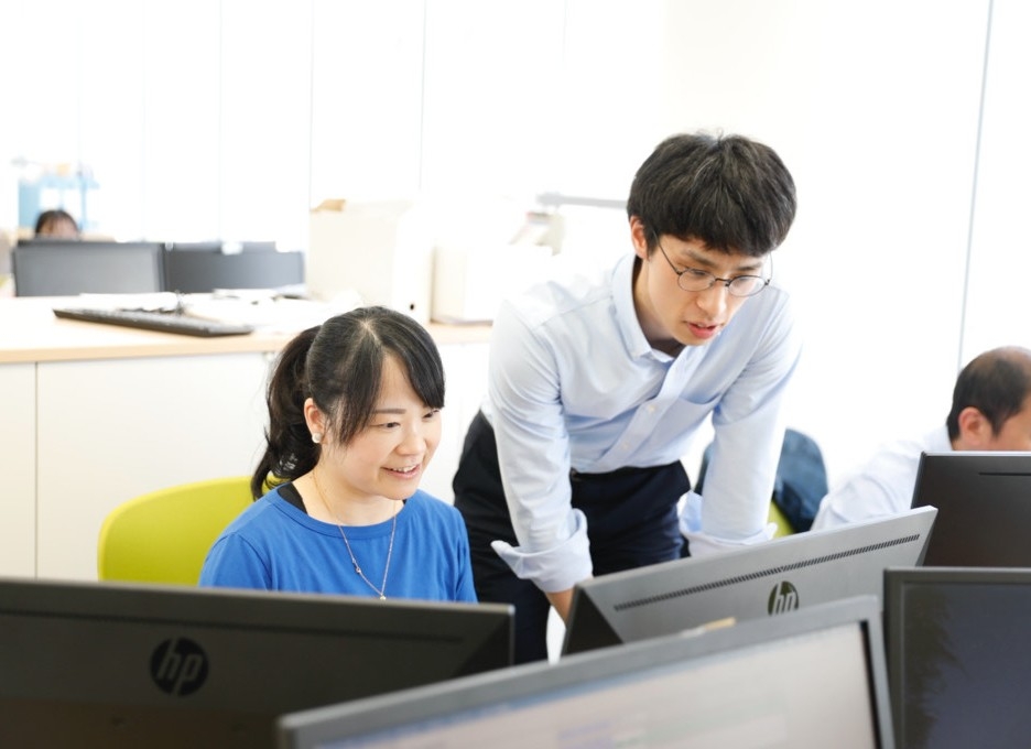 【若手歓迎｜働きやすさ重視】年間休日120日以上×週2リモート／無理なく実務を積みながら、将来は相続・事業承継にも挑戦できる税務会計スタッフの画像