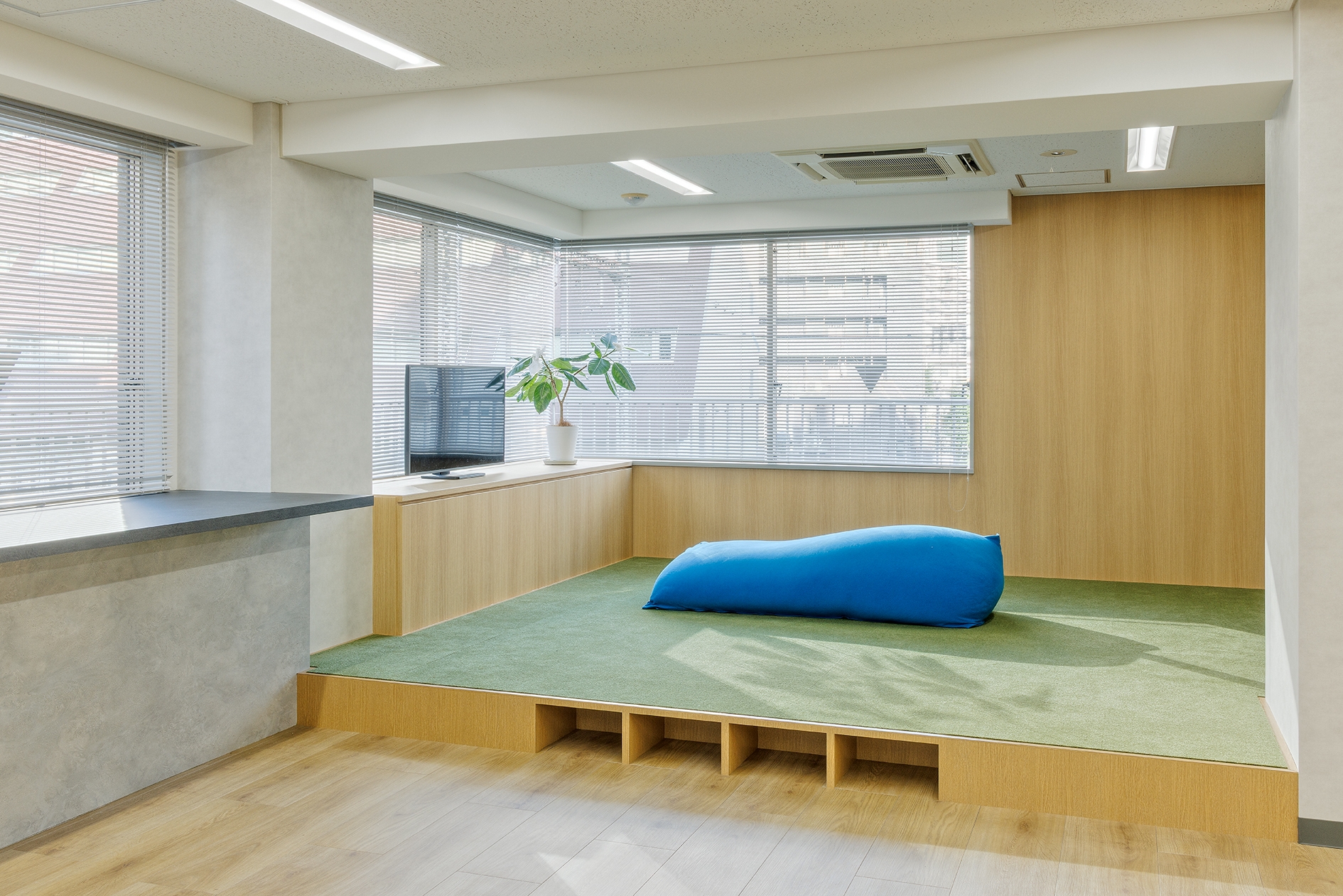 年次決算からIPO準備を担う経理マネージャー候補｜海外eSIM事業の画像