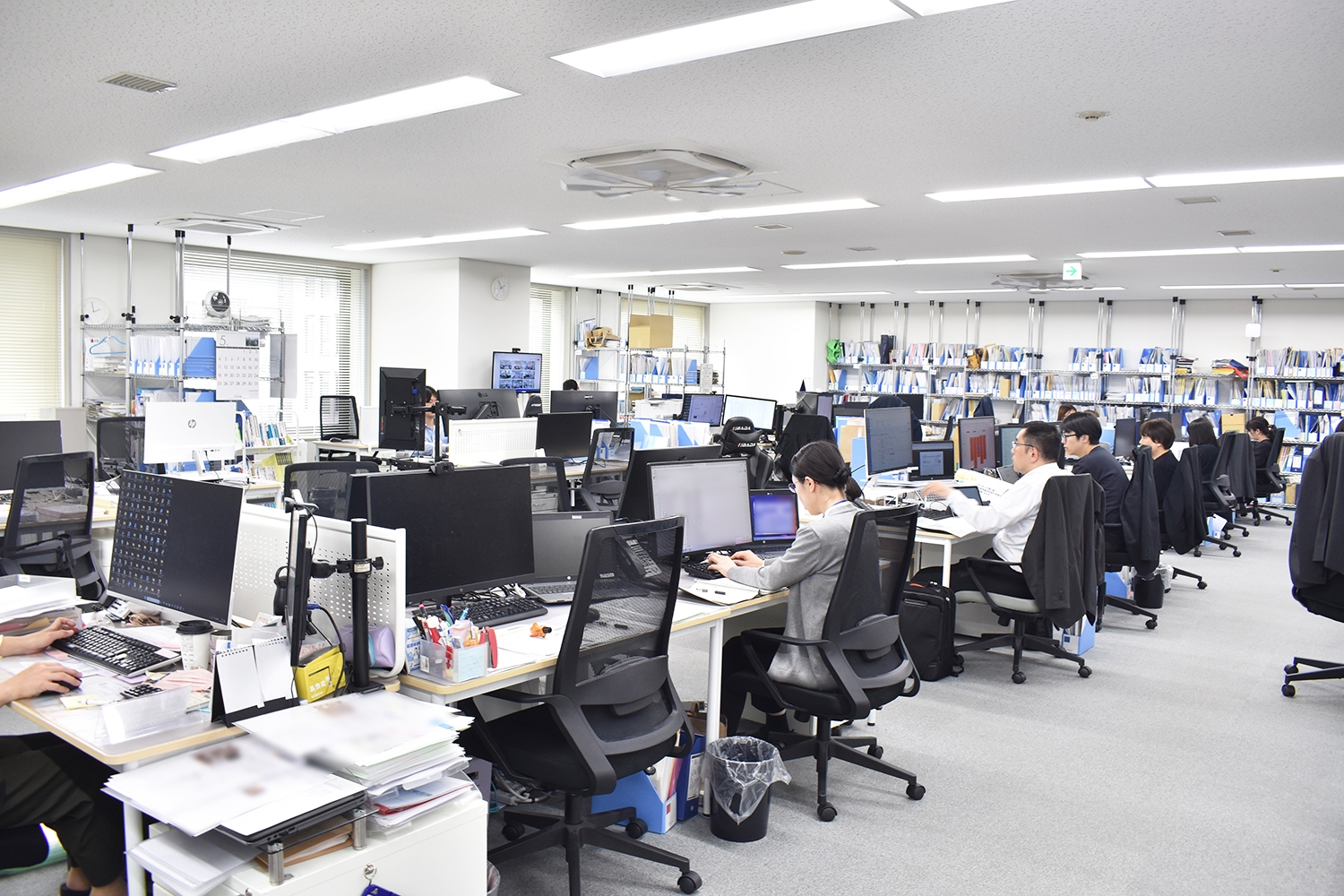 【自由な働き方を実現】フレックス＆リモート可｜AI活用で顧客支援に集中｜成果がダイレクトに給与へ反映される税務コンサルの画像
