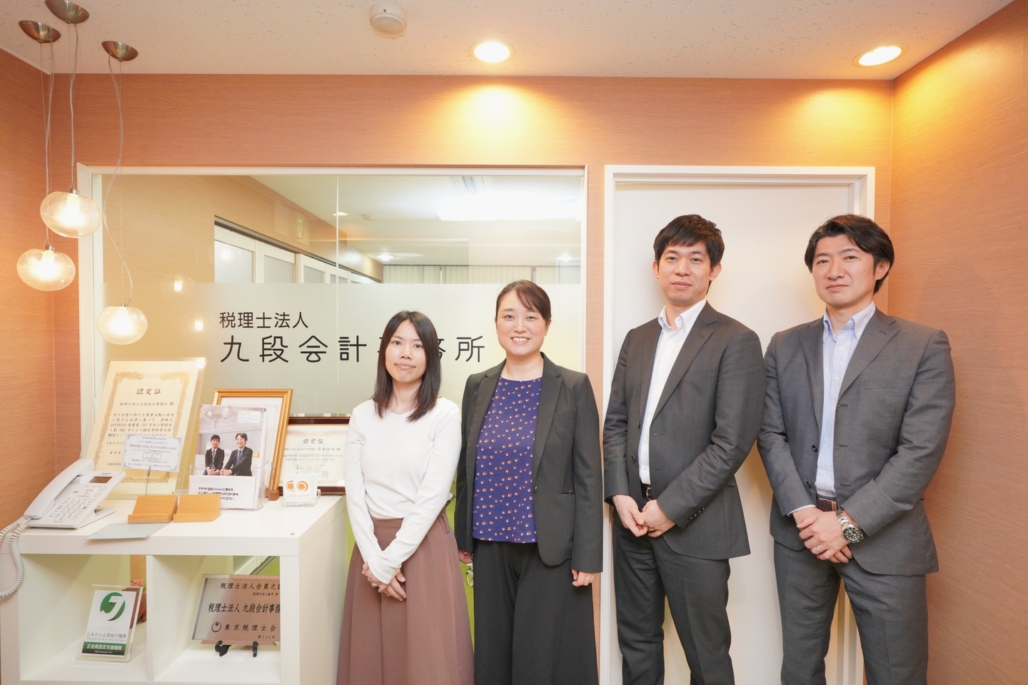 【税理士スタッフ】税務スタッフ募集！事務所経験者必見！時差出勤やリモートワークも使える働きやすい、クラウド会計に強い税理士法人の画像