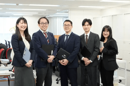 【税務アシスタント】未経験から税務のプロへ！資産税×法人税、両方の実務をゼロから丁寧に指導。試験勉強と両立しながら、実力を着実に伸ばしたい若手を歓迎！の画像