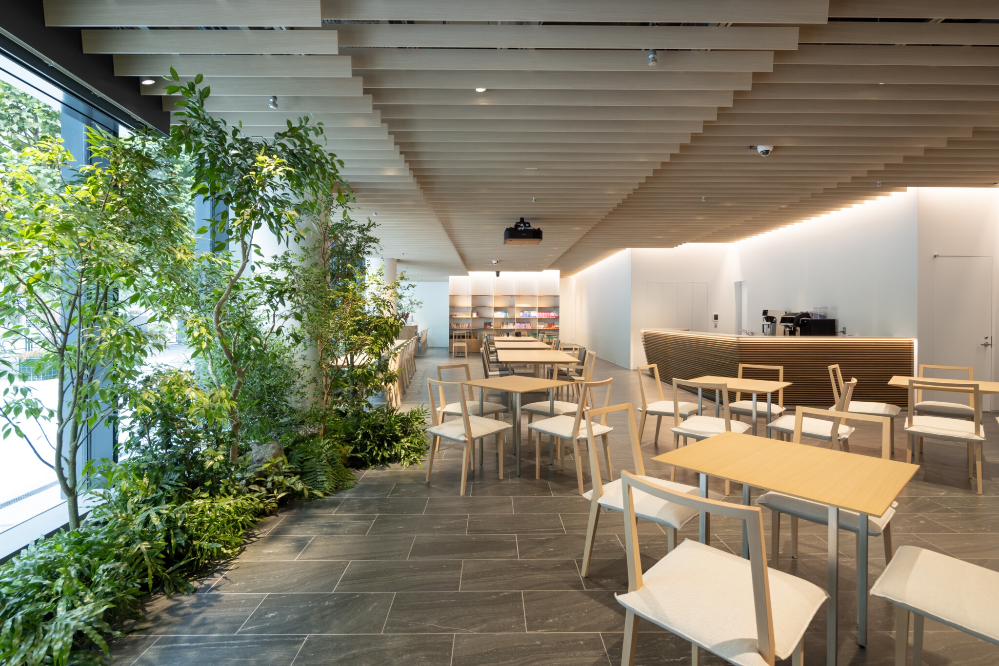 【フレックスあり】上場グループでキャリアを広げるチャンス！「ディズニー ツムツム」や「妖怪ウォッチ ぷにぷに」などを手掛けるNHNグループの日本法人の画像