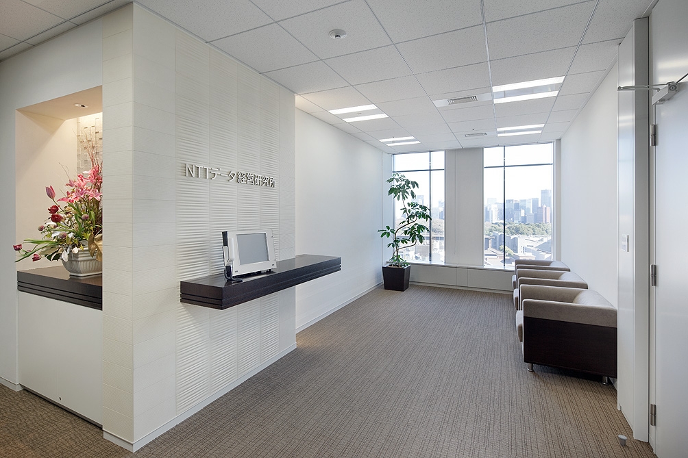 【人事】中途採用担当／人事部門の業務経験必須！主任・課長代理募集！中期的に人事に関する業務に幅広く携われるコンサルティング会社の画像