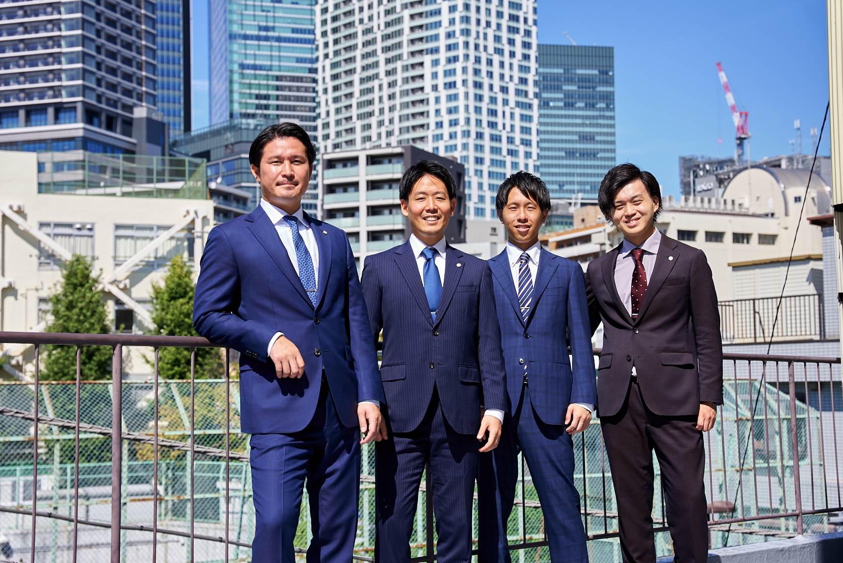 【税務スタッフ】経験者歓迎！年間休日120日以上！フレックス・週1リモート！平均年齢30代 事業拡大のため共に経験を積みたい人を募集中の税理士法人の画像