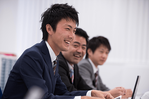 【税理士補助】年間休日127日！科目合格者歓迎、創業70年の信頼と実績のある税理士法人の画像