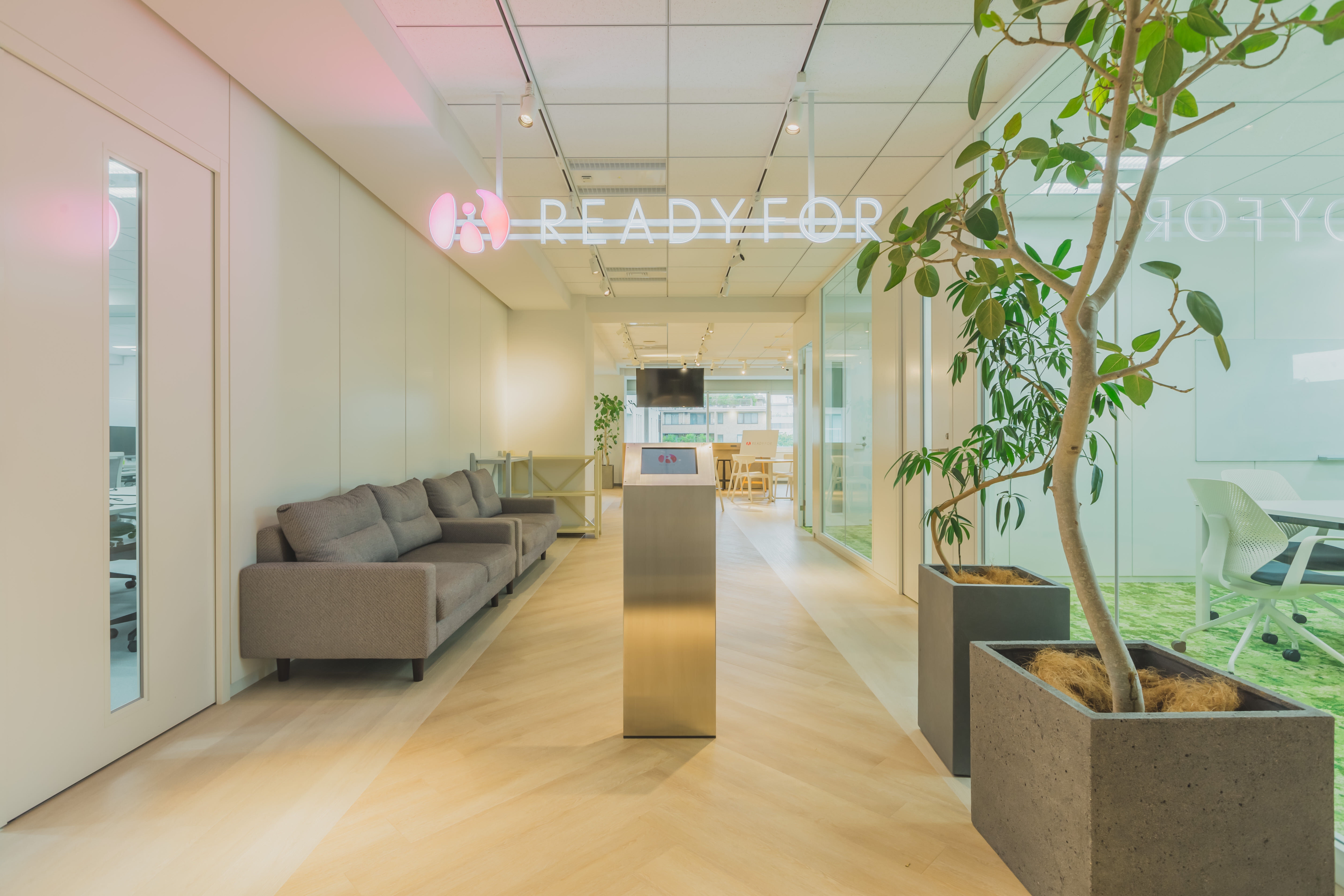 【フルフレックス＆在宅勤務あり】スタートアップならではのスピード感！累計支援額500億円を突破した国内最大級のクラウドファンディングサービス「READYFOR」を運営している企業の画像