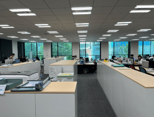 【経理担当】年間休日125日以上！発電所、自動車やAIを用いた最先端製品の根幹を支え続けている！創業80年を超えるスタンダード上場の歯車製品のメーカーの画像