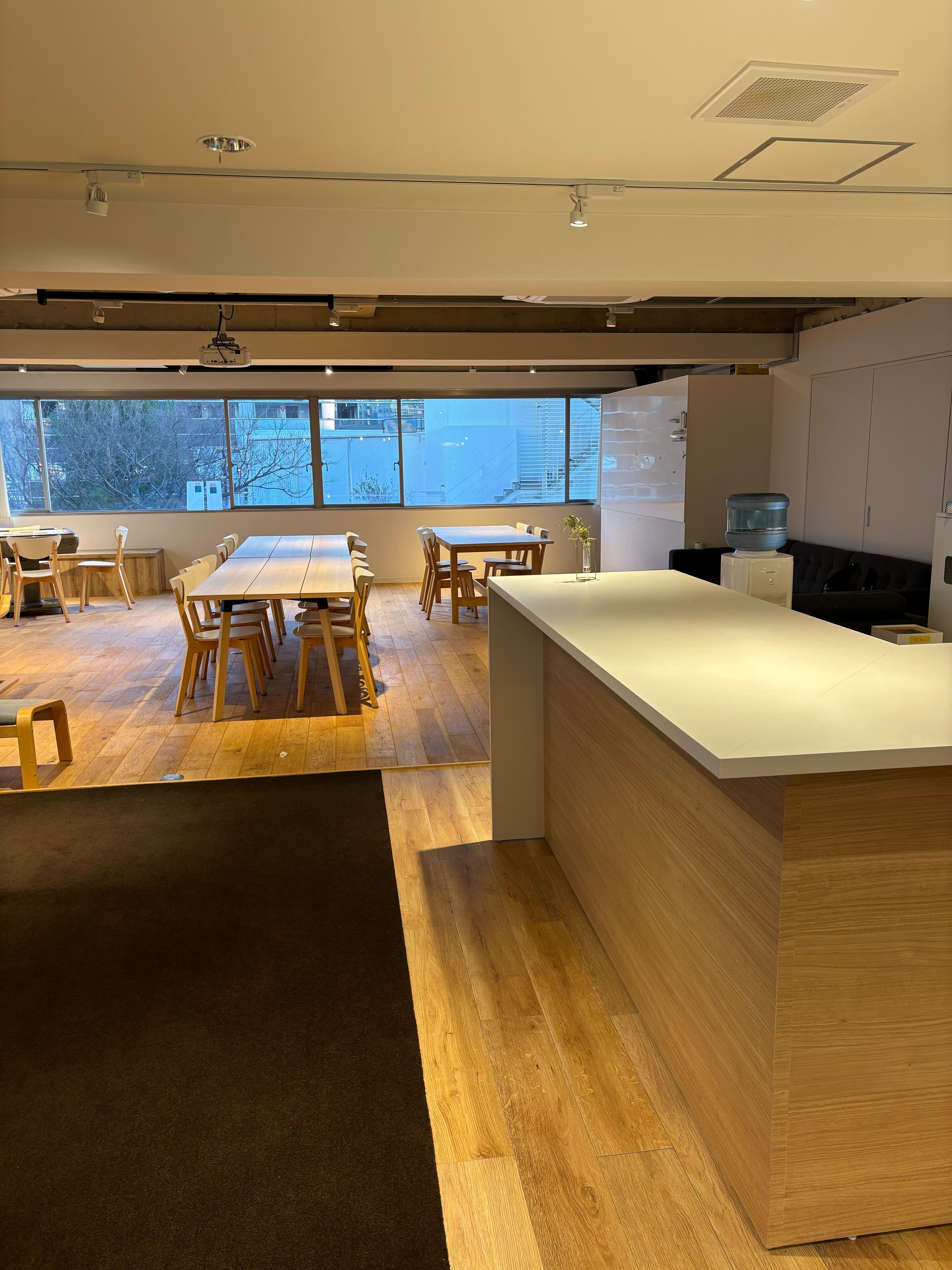 【管理部門】マネージャー候補！フレックス＆リモート可！年間休日120日以上！自己資本のみで年商35億の急成長企業の画像