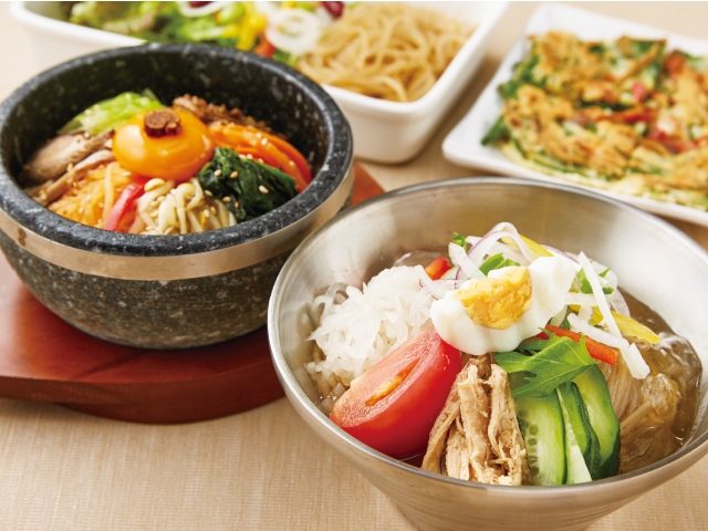 給与計算メイン｜労務領域へキャリアを広げられる｜成長中の韓国食品メーカーの画像