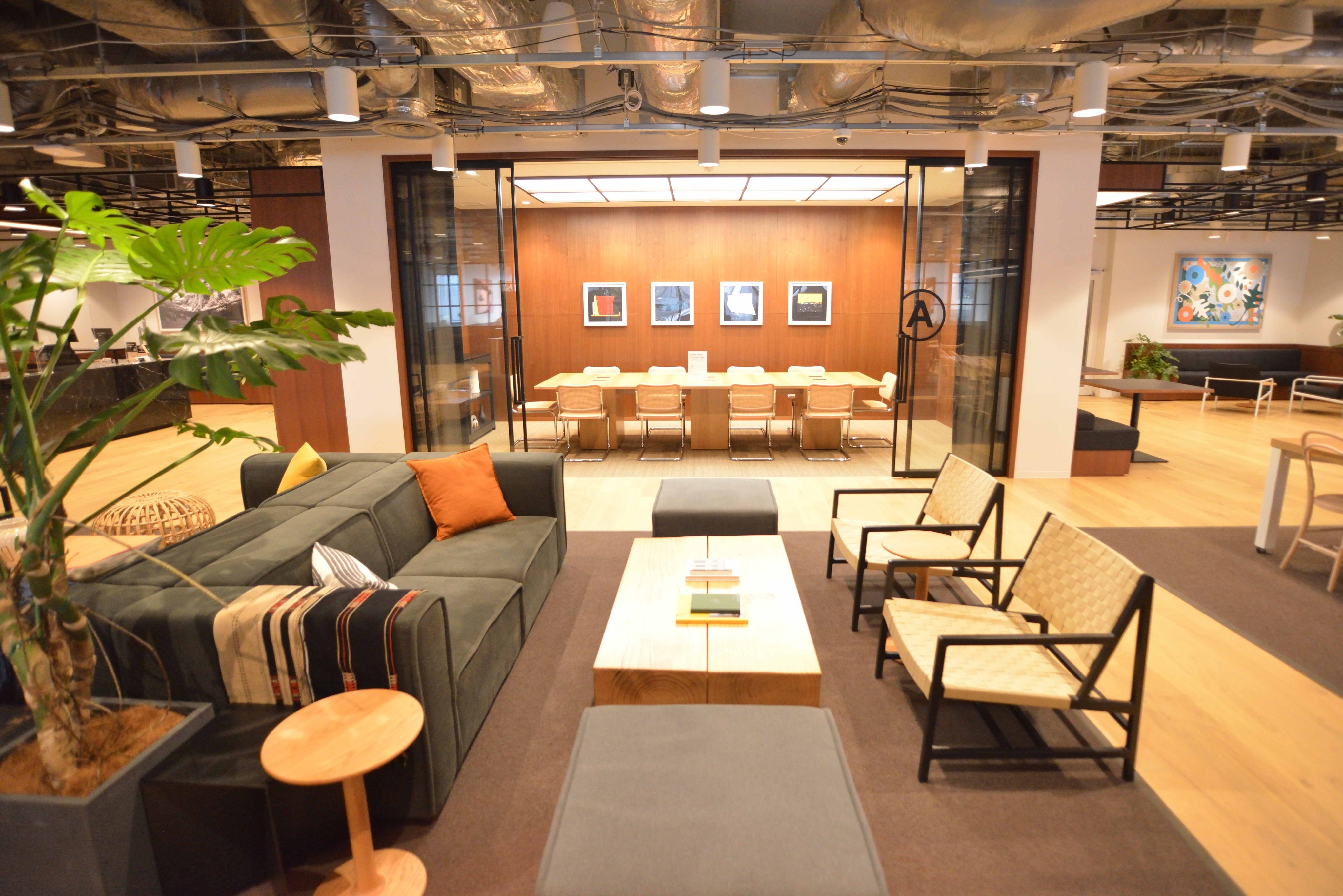 【財務経理部長候補】創業35周年を迎える！大手企業との提携実績が多い！中小企業向けの総合コンサルティングファームを目指すグロース上場企業の画像