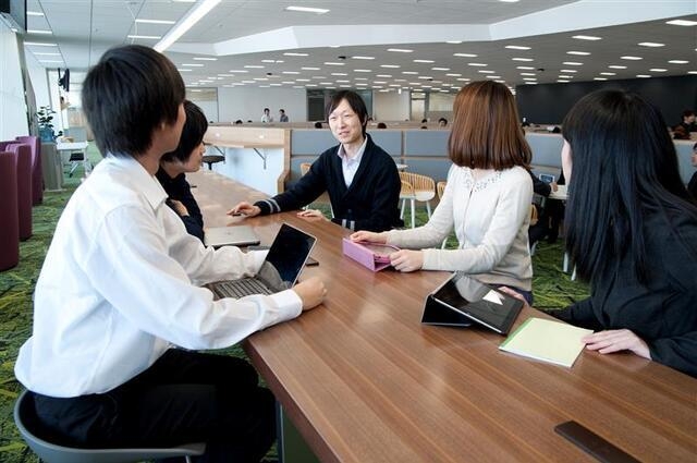 【法務】リーダー候補募集！フレックスタイム制有り！新しいICTサービスを提供するプライム市場上場企業の画像