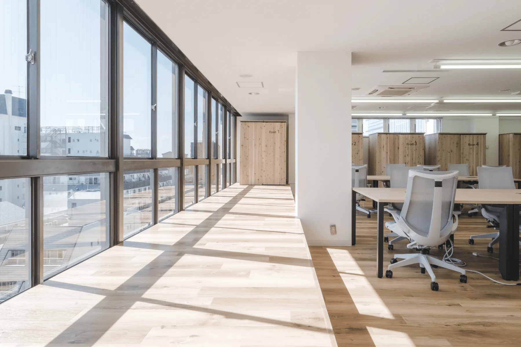 【経理担当者】国内最速でChatGPTを活用した法人向けプラットフォームサービスを実施！4事業12サービスを展開し時価総額1000億円を目指している企業の画像